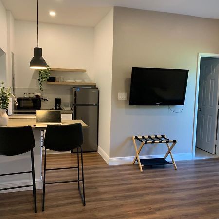 Biscayne Garden'S Studio Golden Glades Экстерьер фото