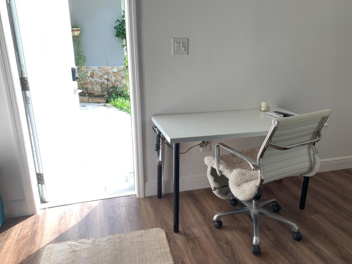 Biscayne Garden'S Studio Golden Glades Экстерьер фото