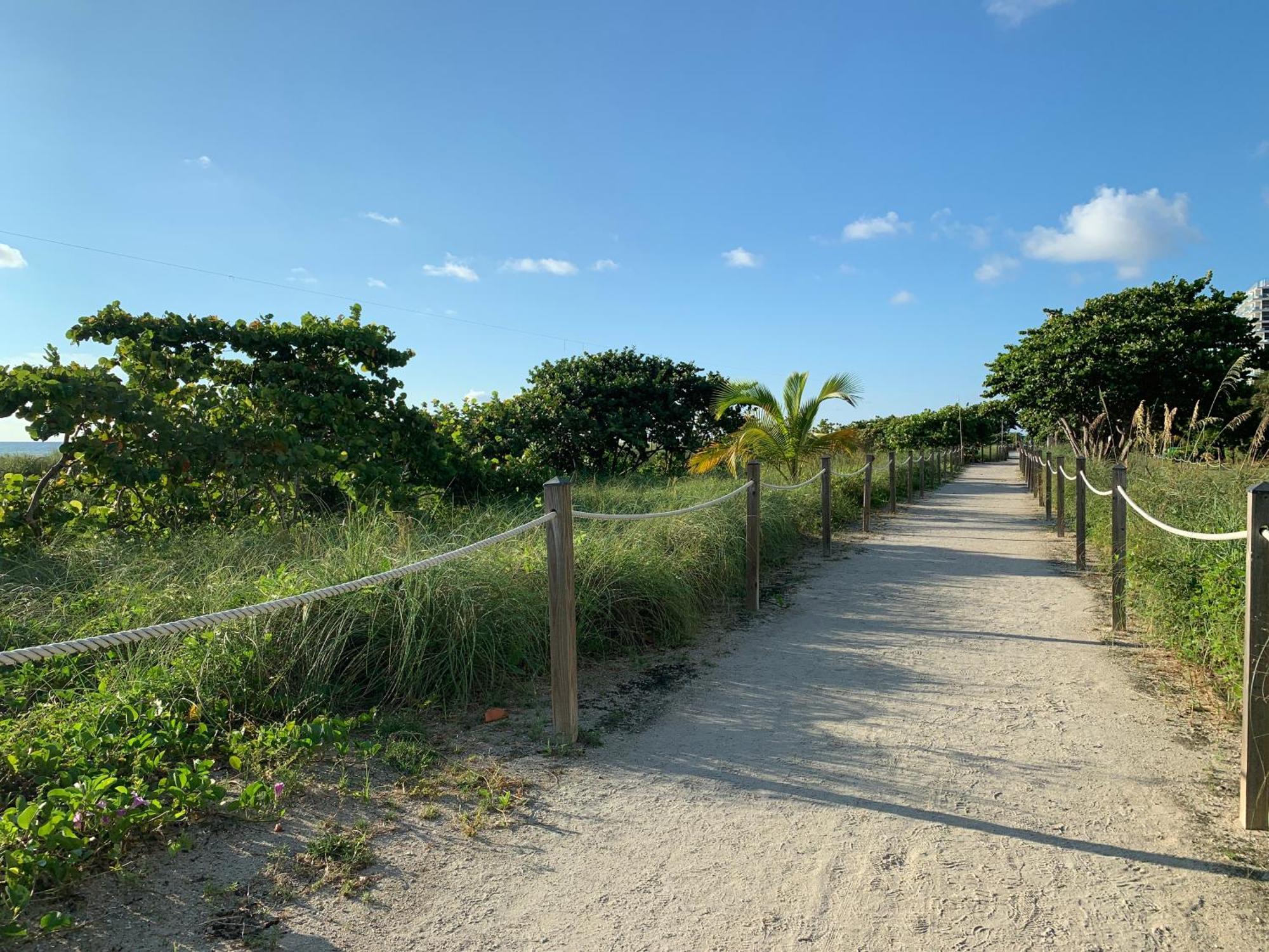 Biscayne Garden'S Studio Golden Glades Экстерьер фото